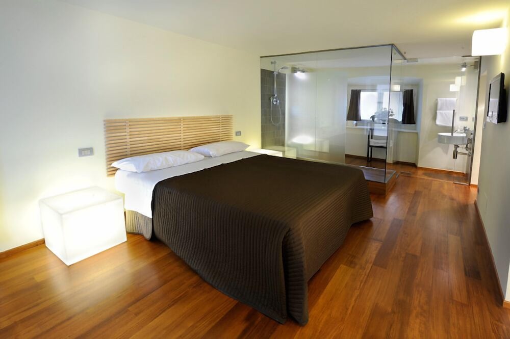 Terres D'aventure Suites 6/30
