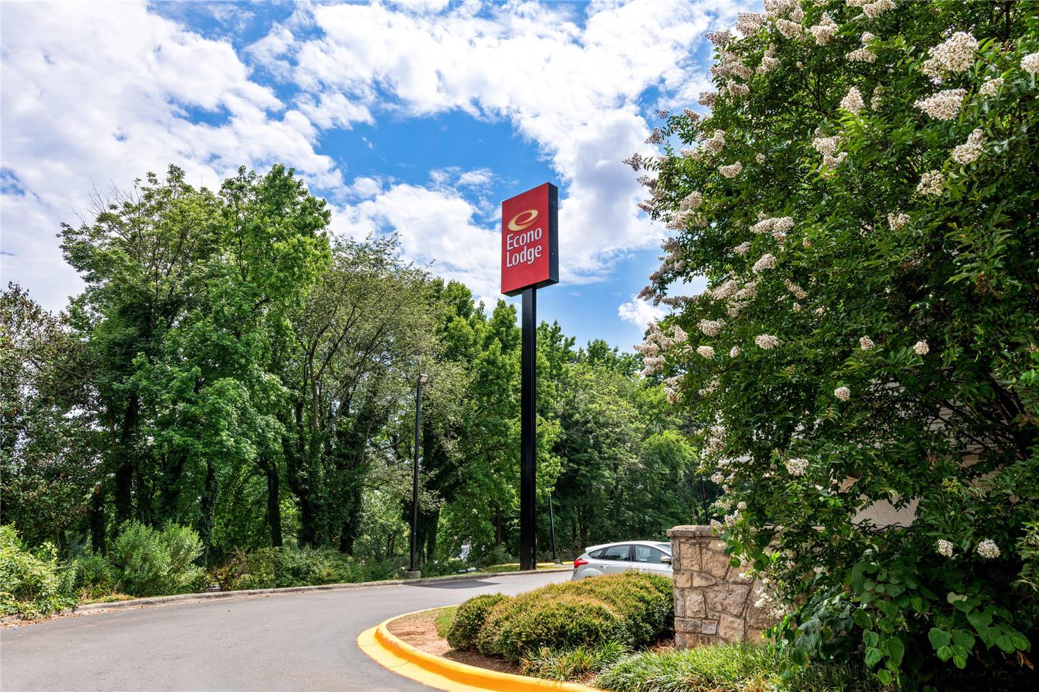 Econo Lodge Charlotte Airport 14/16