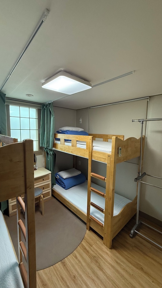 Ganderak Guesthouse - Hostel 12/50