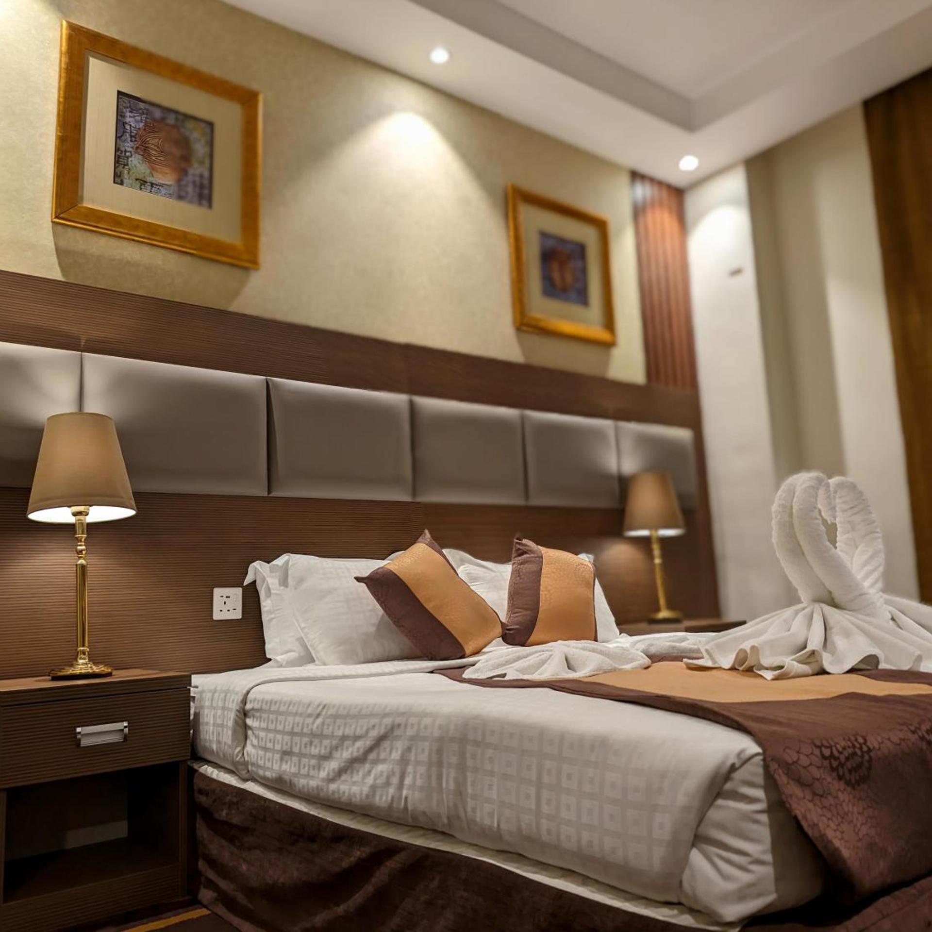 الأنصار الجديد(Al Ansar Palace Golden Tulip Hotel) 35/60