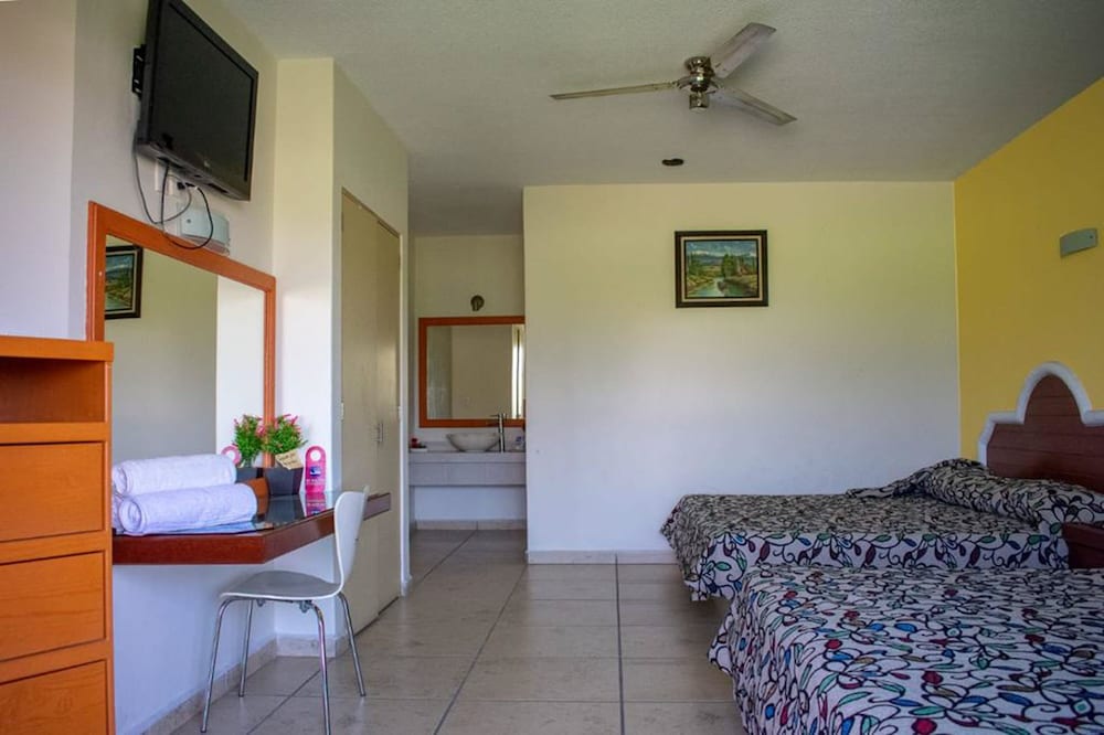 Hotel Js 19/43