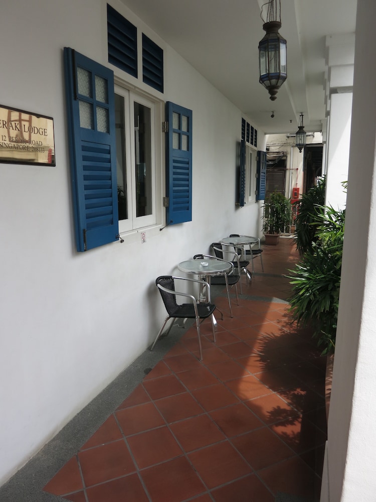 Perak Hotel 39/51