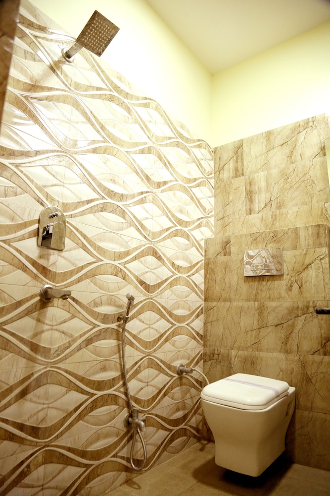 Hotel Pink City 42/43