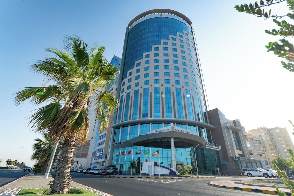 Kuwait Grand Hotel 8/64