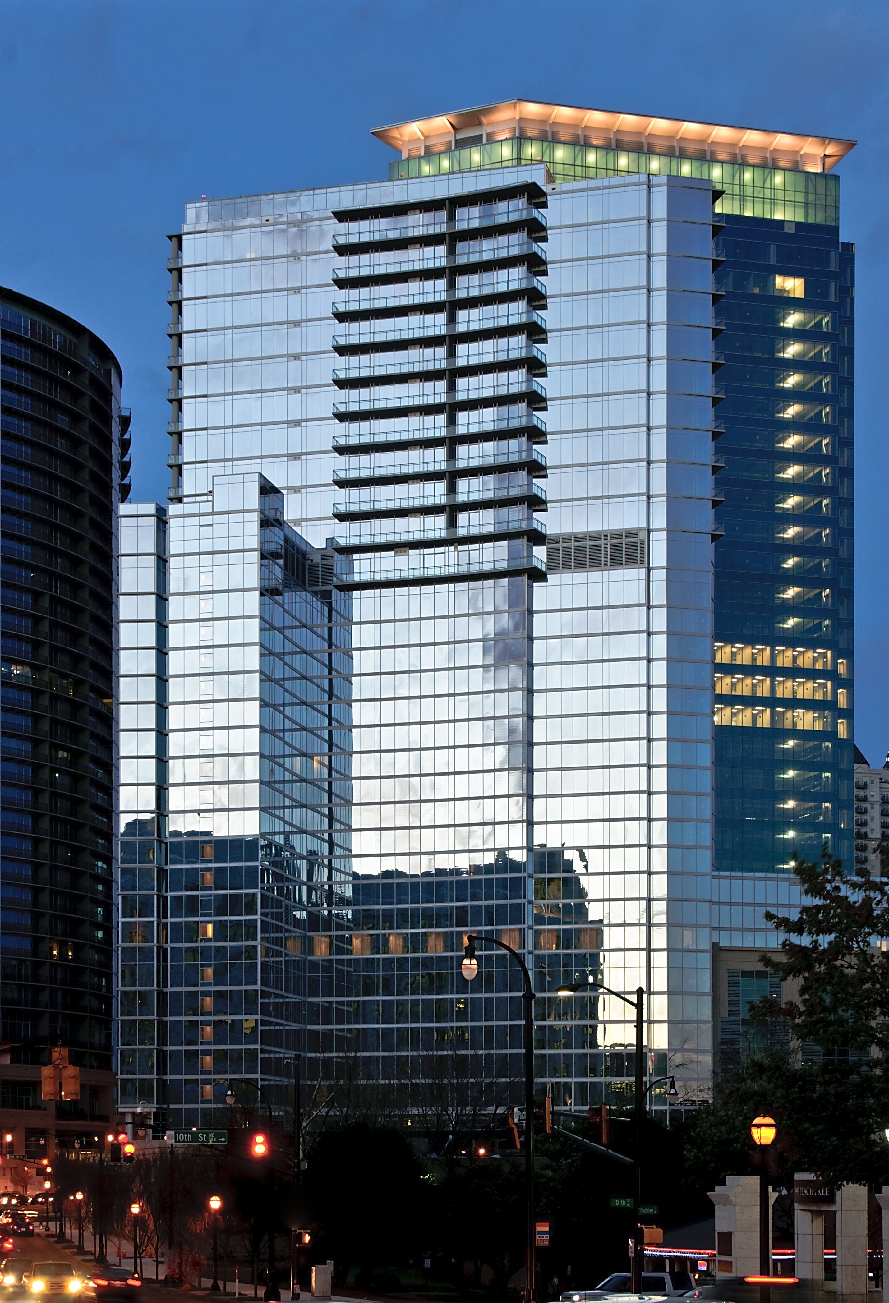 Loews Atlanta Hotel 5/83