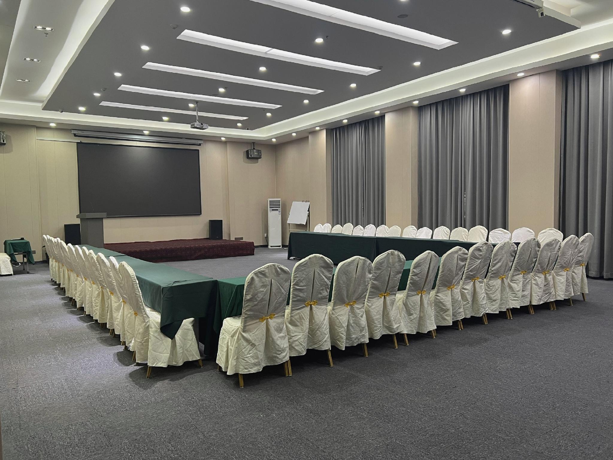 Jinjiang Inn Select (Xi'an Bell Tower North Street Metro Station) 56/67