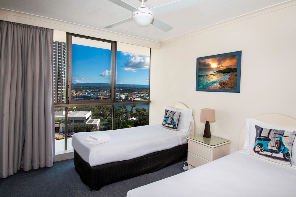 Seacrest Beachfront Holiday Apartments 19/69