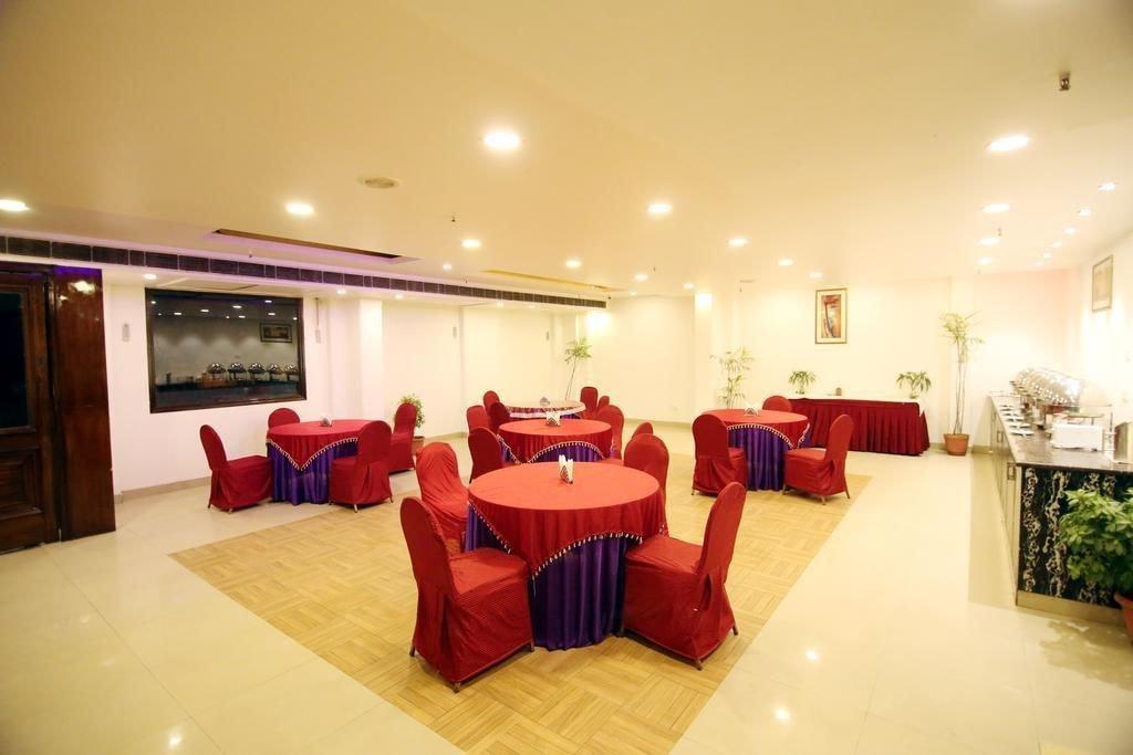 Hotel Rousha Inn 12/18
