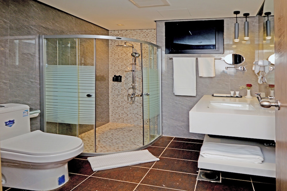 فندق ايه دبليو الرياض(AW Hotel Riyadh) 42/42
