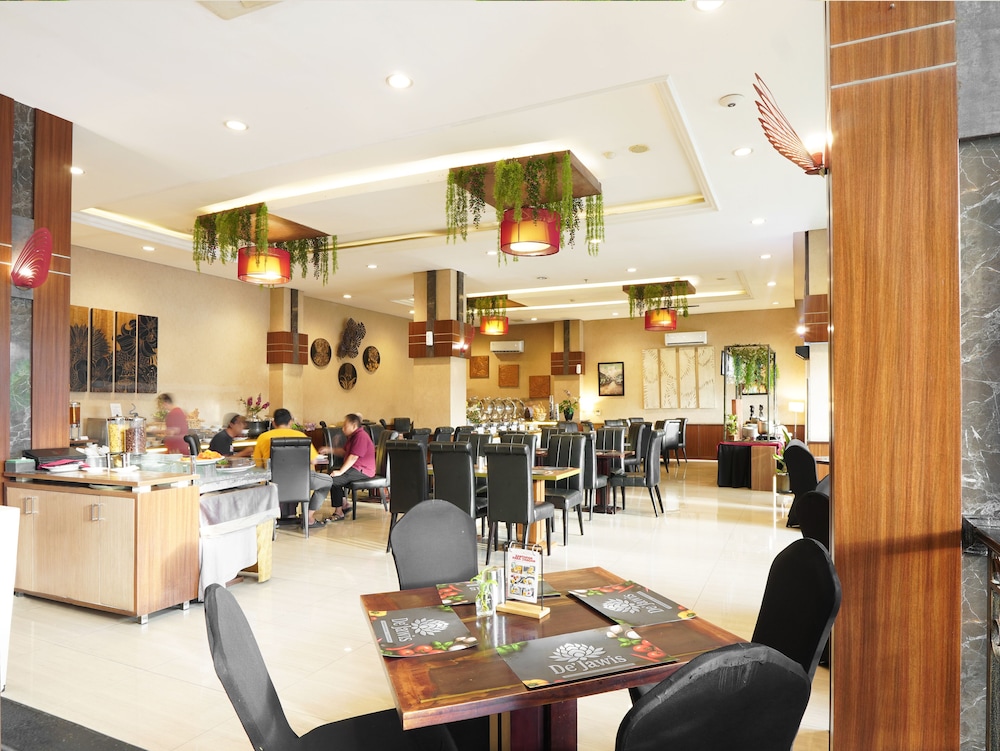 Noormans Hotel Semarang 50/69
