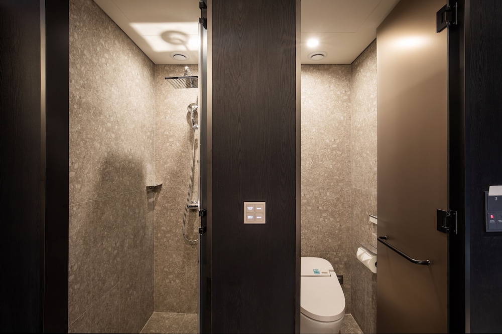 Mercure Ambassador Seoul Hongdae 71/72