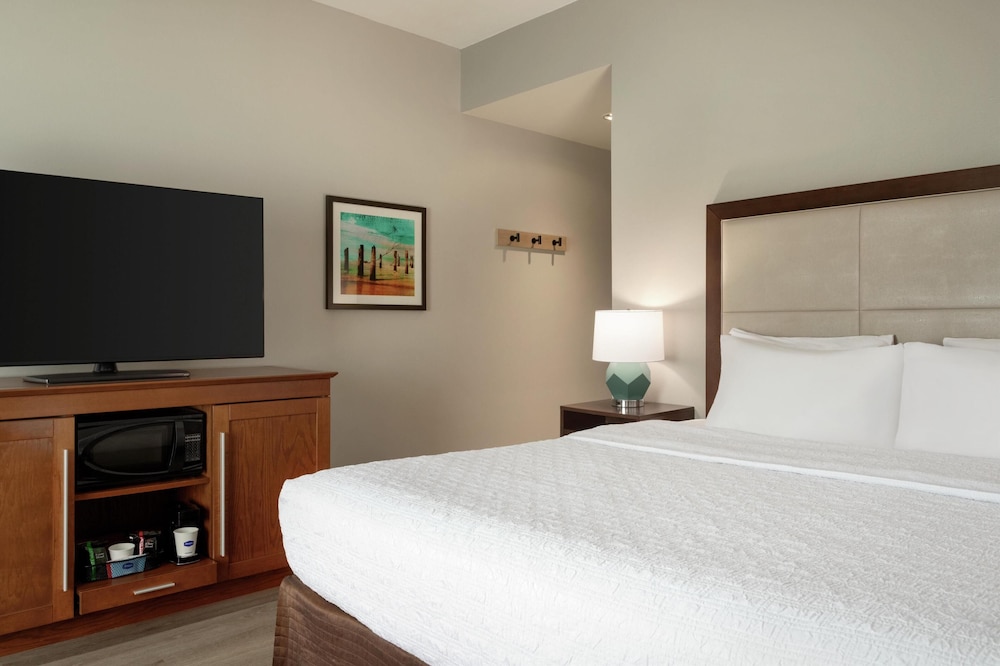 STUDIO, KING BED, ACCESSIBLE