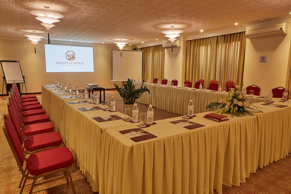 Hoi An Central Boutique Hotel & Spa 32/40