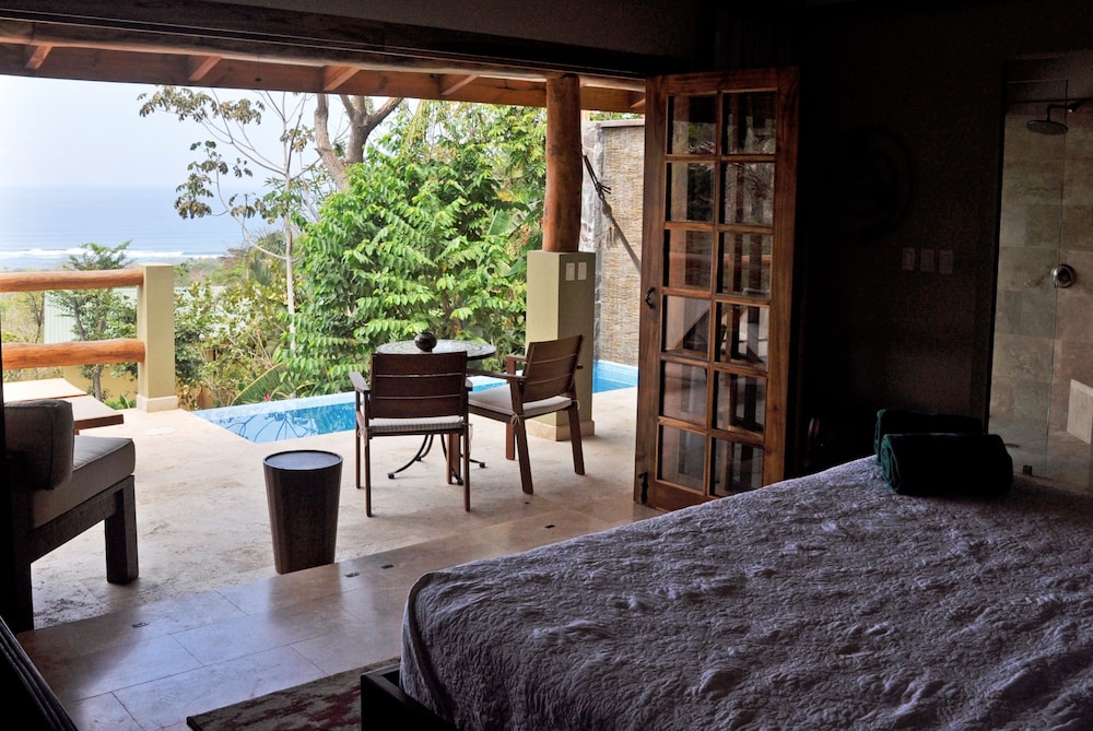 Hotel Casa Chameleon 62/73