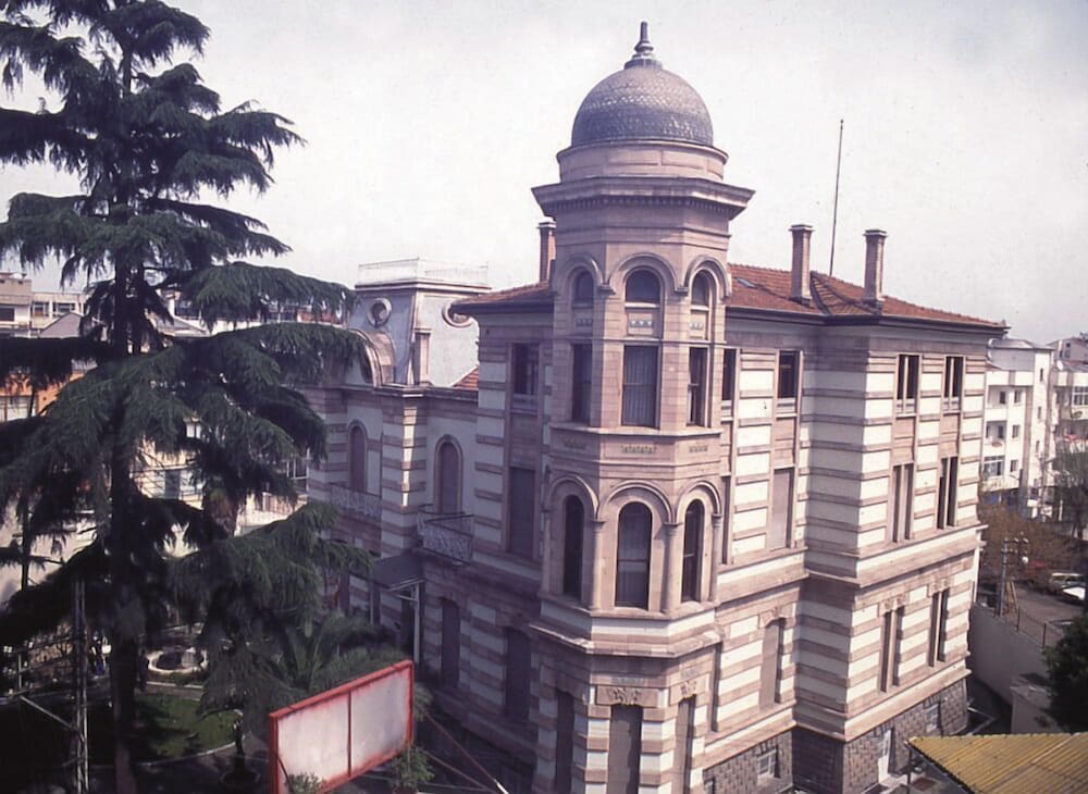 Quantum Hotel 3/92