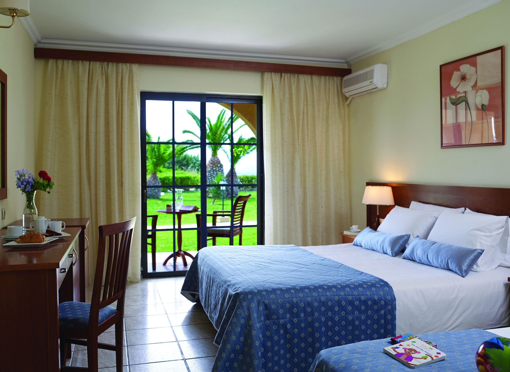 ROOM, DOUBLE BED, GARDEN VIEW