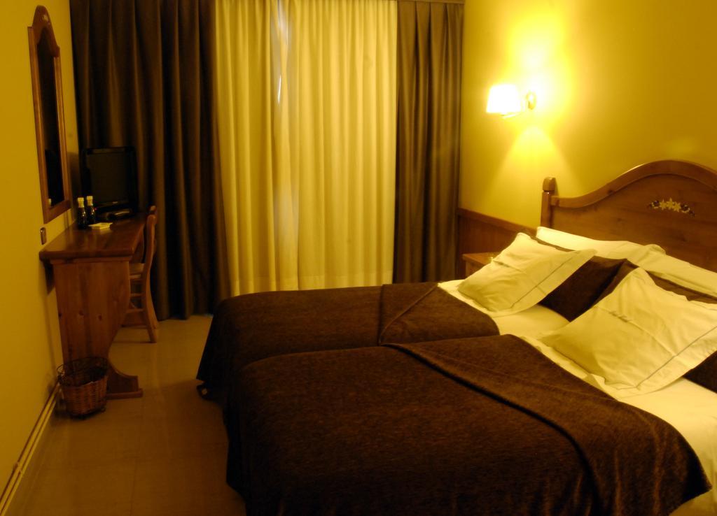 Petit Hotel 13/41