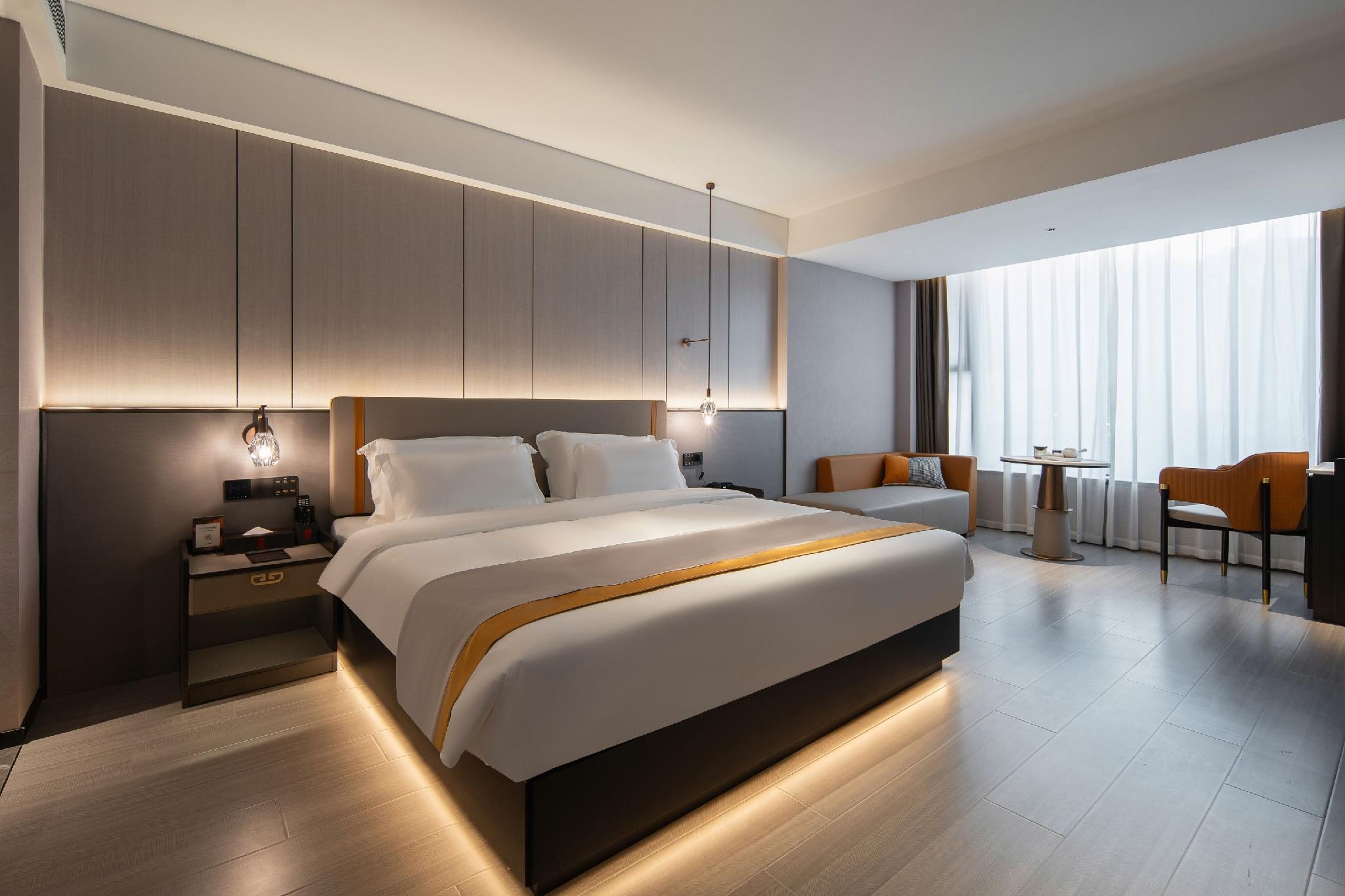 Rezen Dong Hotel (Guangzhou Jingxi Nanfang Hospital Tonghe Subway Station Branch) 24/52
