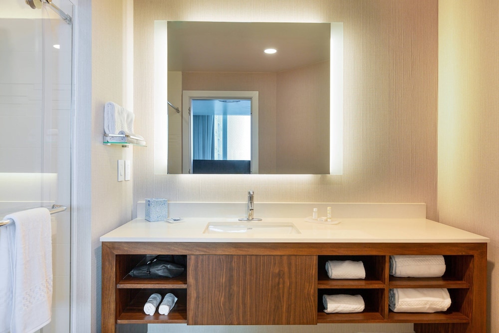 Residence Inn by Marriott Panama City 24/77