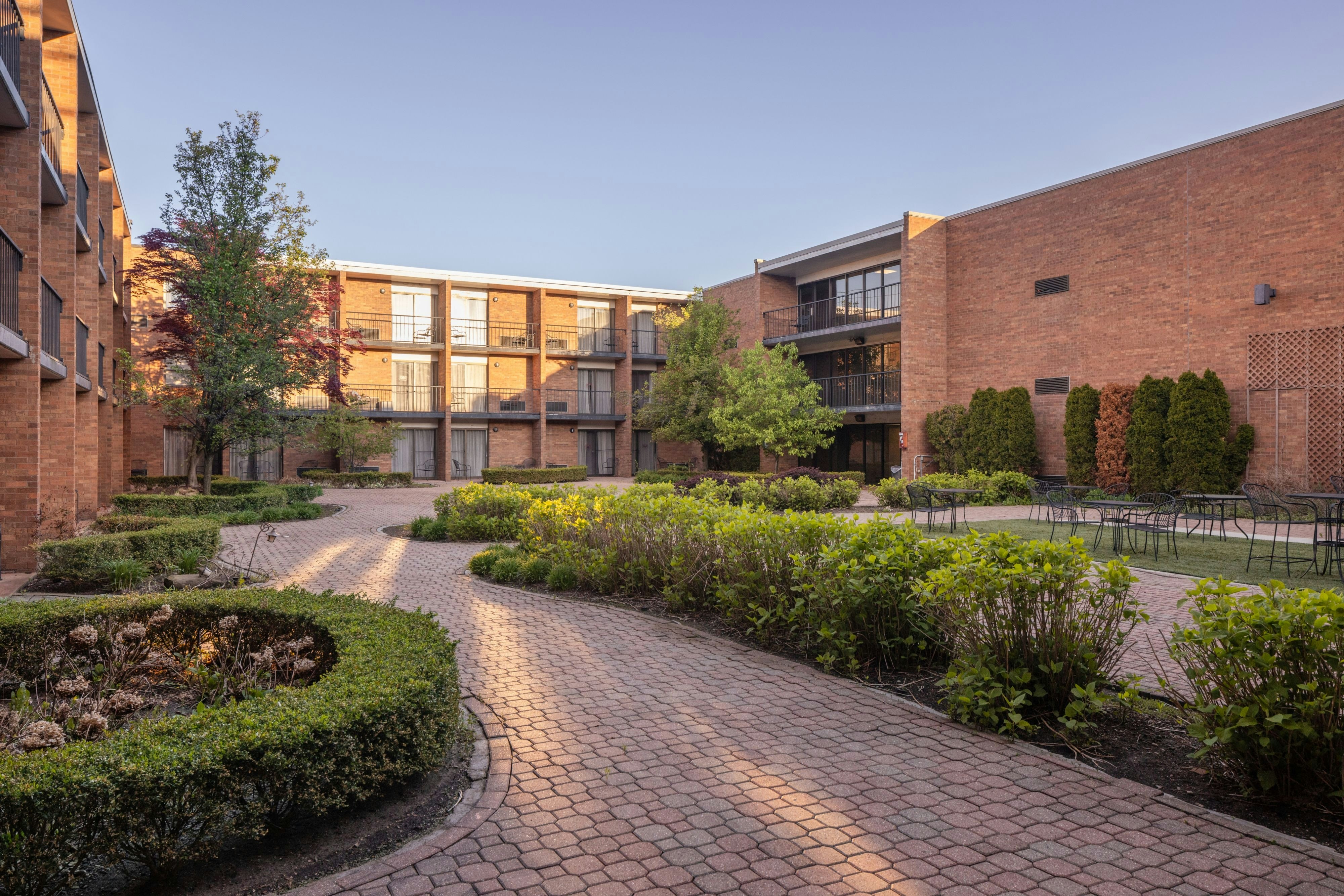 FOUR POINTS BY SHERATON DETROIT NOVI 57/63