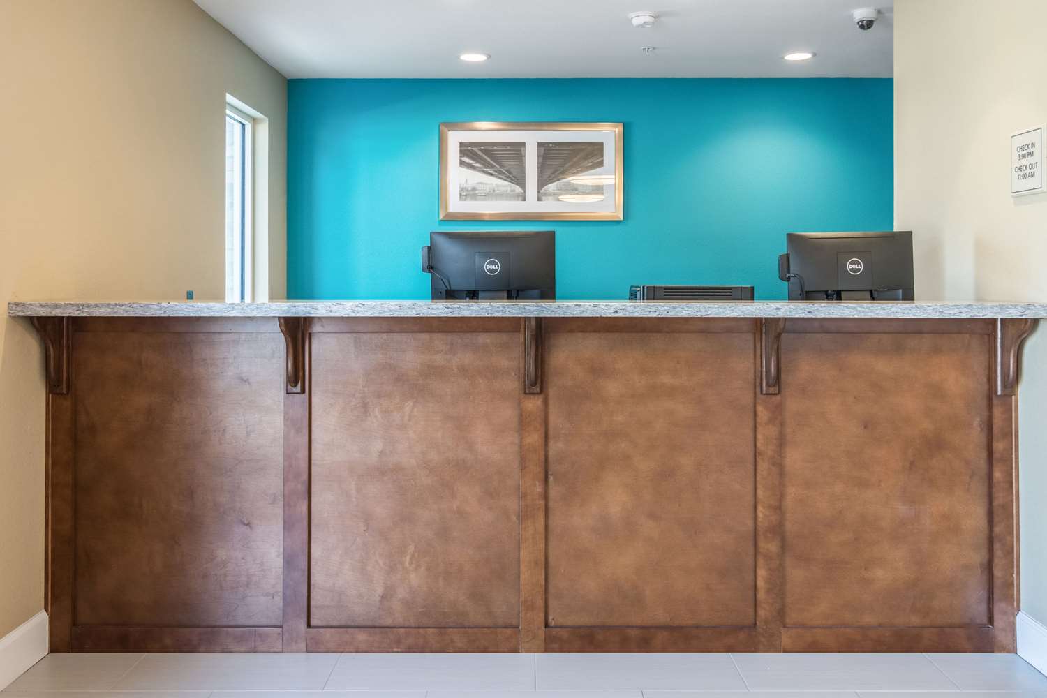Econo Lodge Inn & Suites North Little Rock near Riverfront 1/14