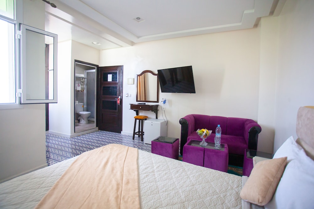 HOTEL MAMORA 29/72