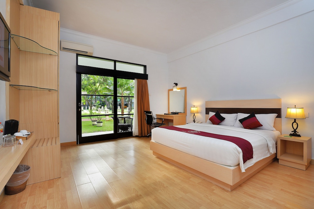 Puri Saron Seminyak 4/43