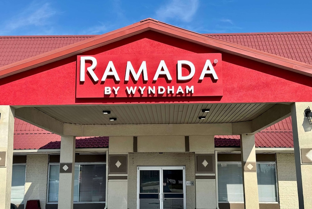 Baymont by Wyndham Lumberton NC 1/52