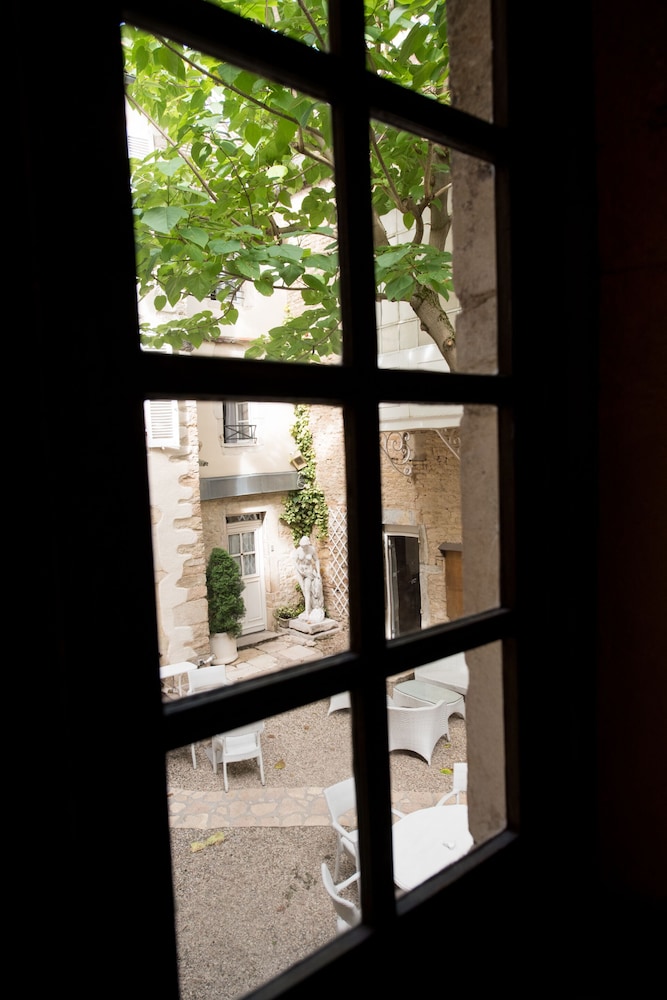Hotel Des Remparts 28/67