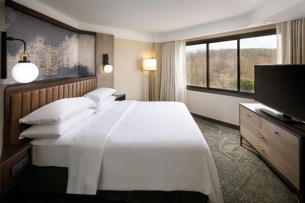 Embassy Suites Tysons Corner 8/44