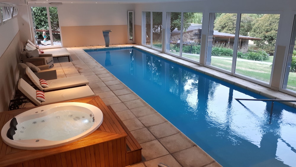 Hosteria de la Cascada 40/72