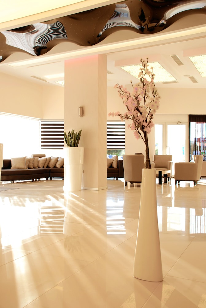 Orty Airport Hotel 37/63