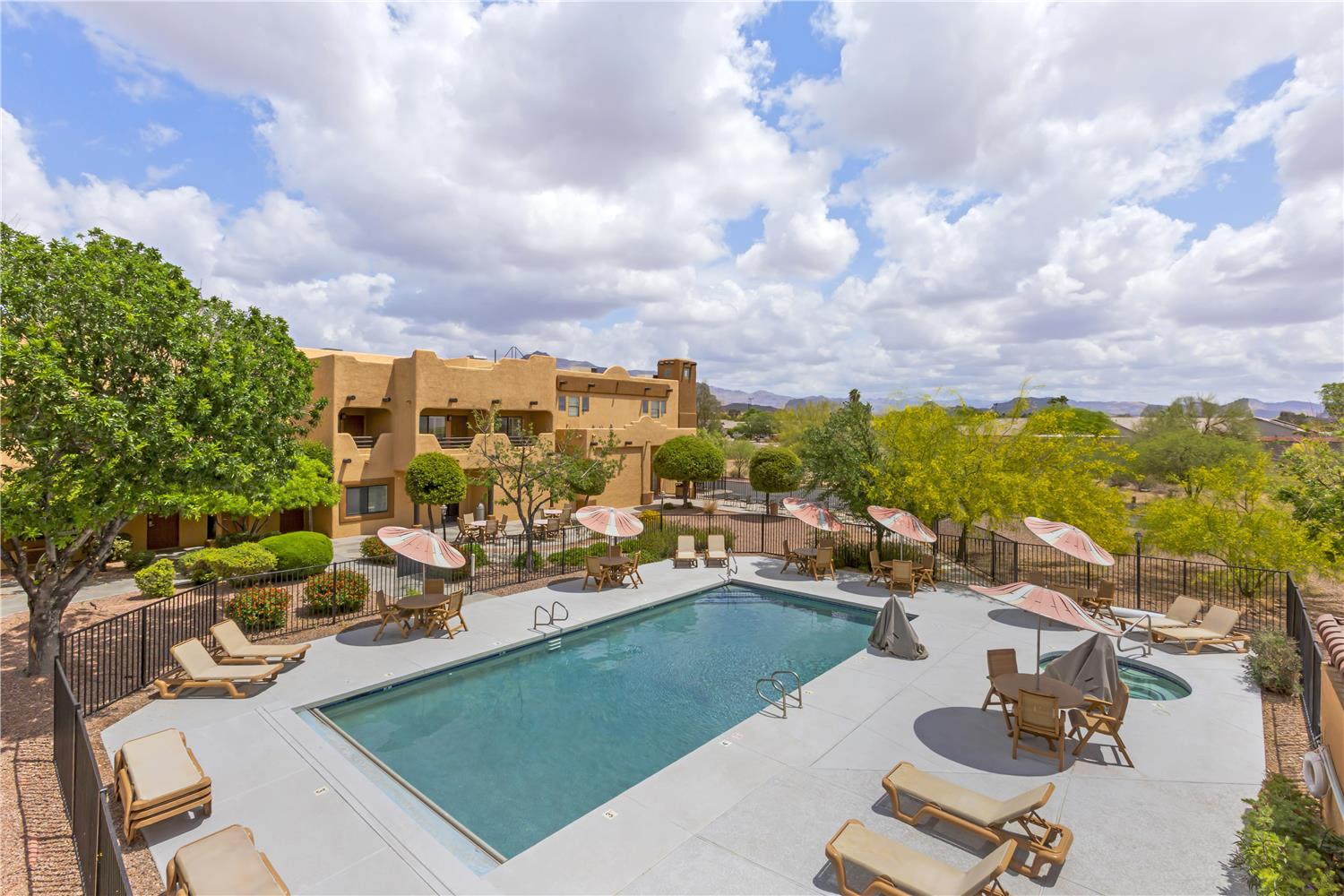 Best Western Gold Canyon Inn & Suites 11/12