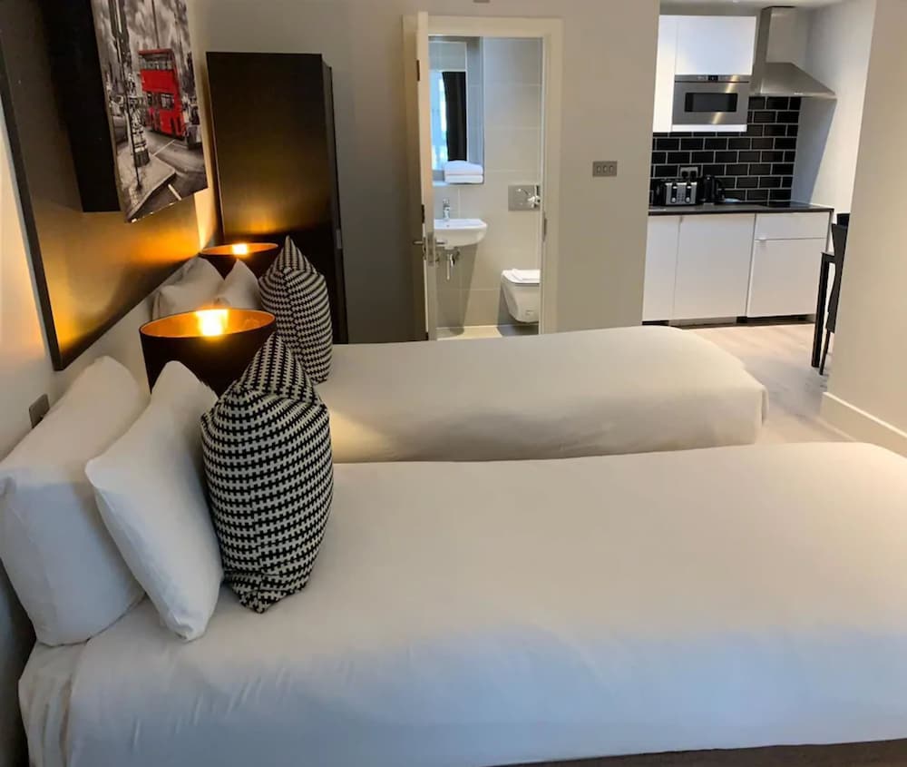 W6 Hotel 38/74