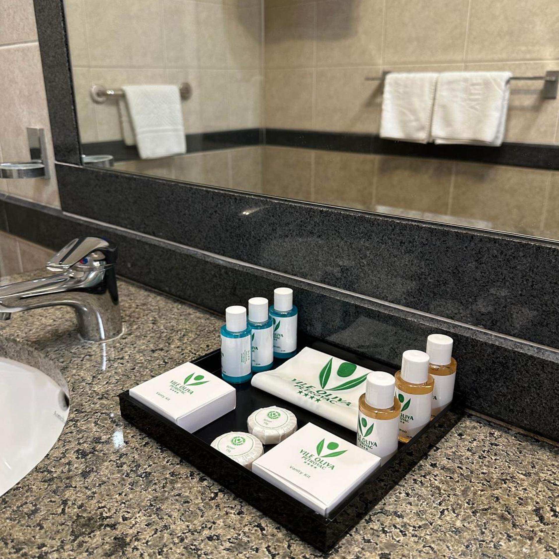 Economy, Double or Twin Bed, Vile Oliva Hotel 4/7