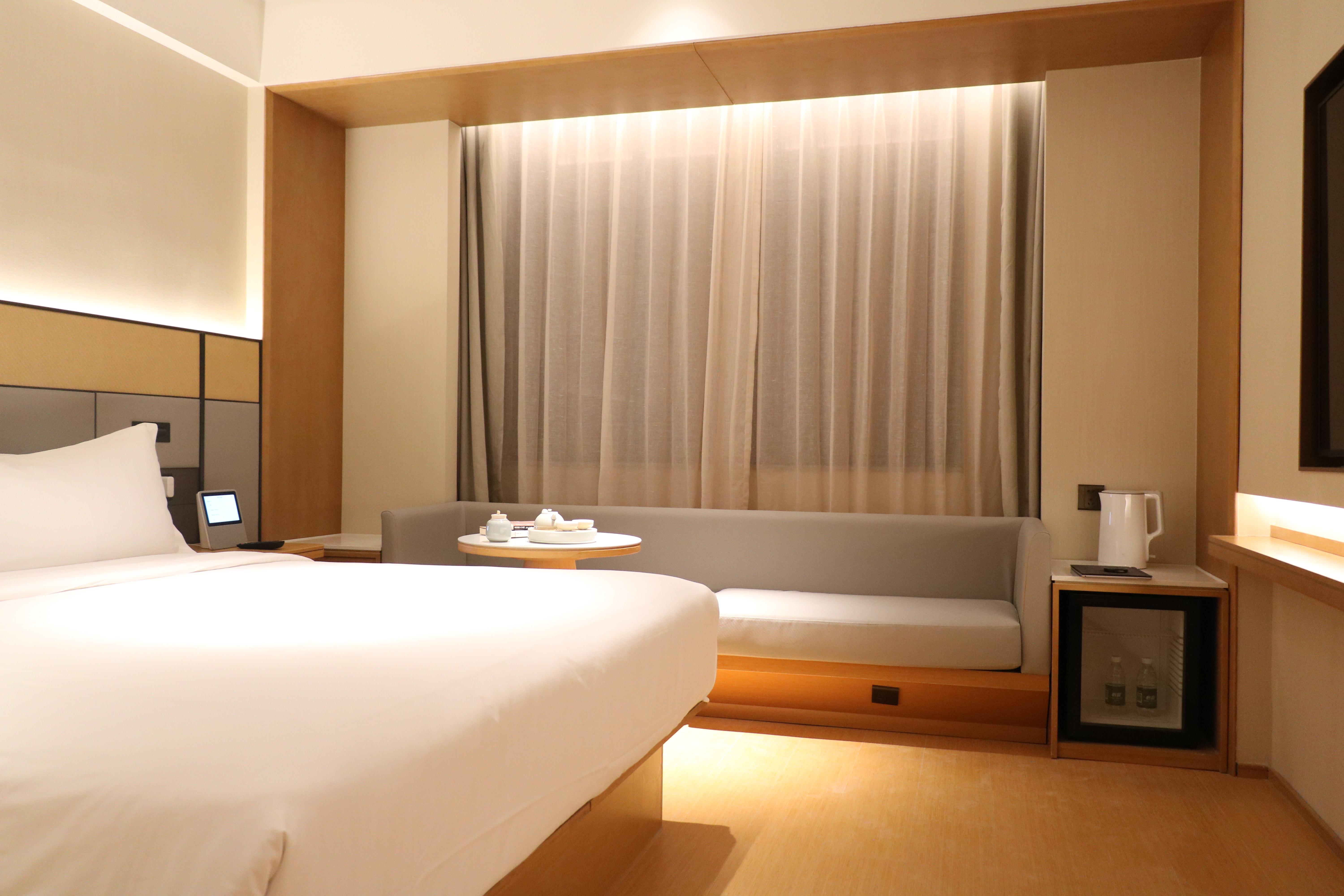 JI Hotel (Shenzhen North Railway Station) 21/45