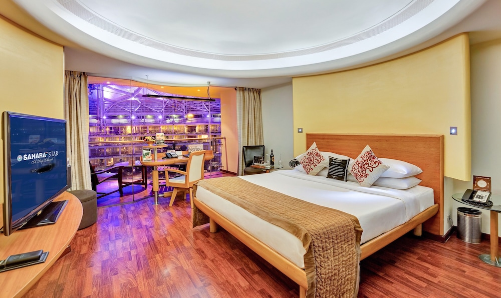 Earth, King Bed, Lagoon View, Balcony