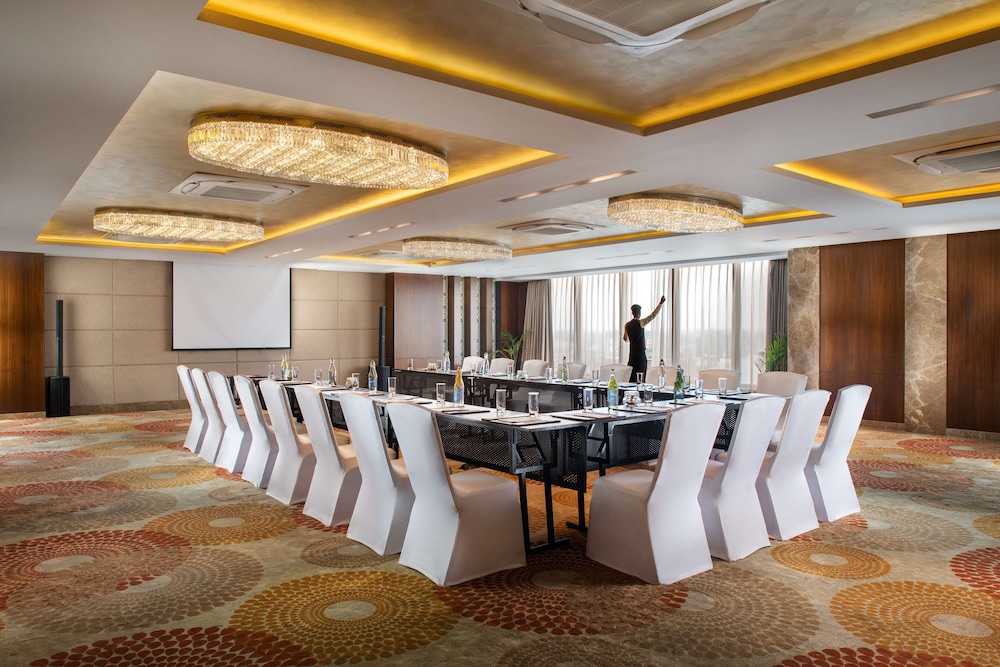 Nirvana Sarovar Portico Gorakhpur 51/62