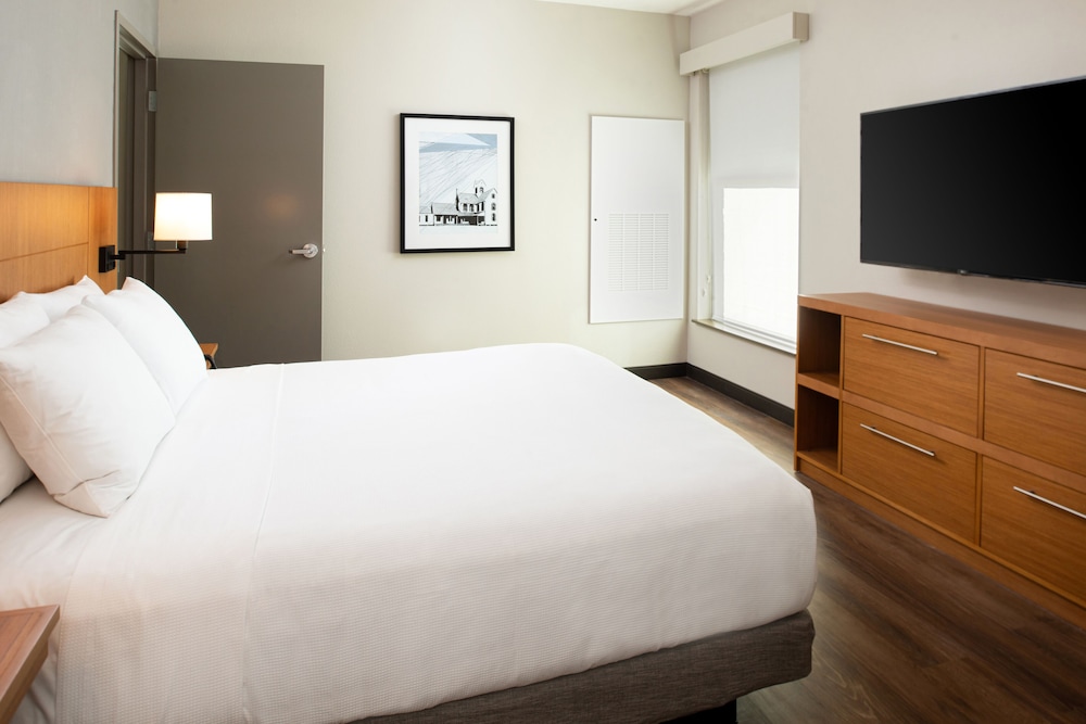 Hyatt Place Dallas/Rockwall 8/49