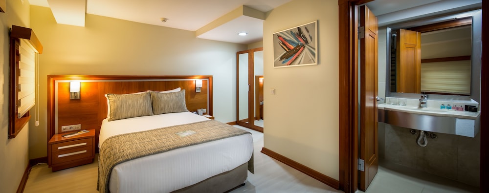 Orka Royal Hotel 19/50