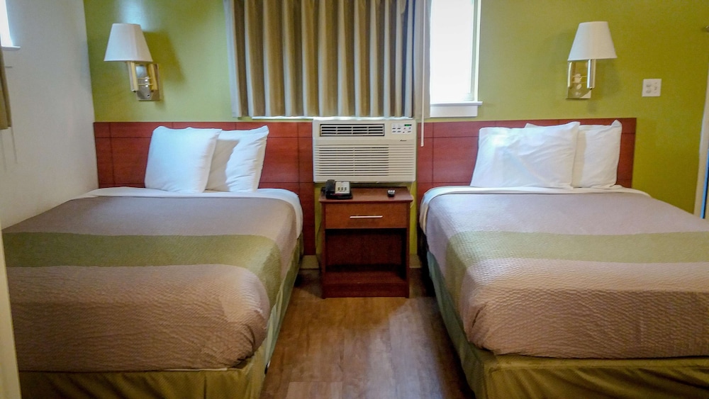 Motel6 Greensboro, NC - I-40 19/37