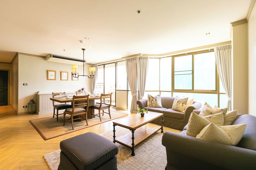 THEA Private Suites by TH District 46/64