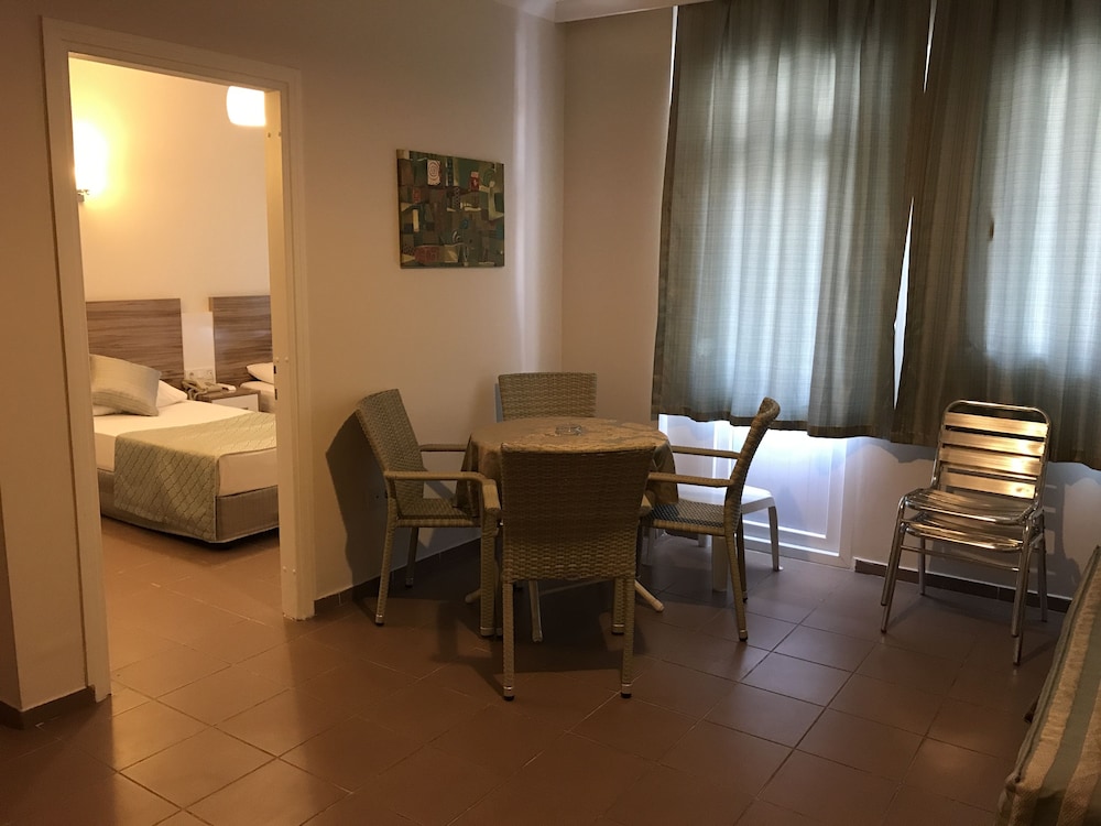 Narcis Apart Hotel 24/34