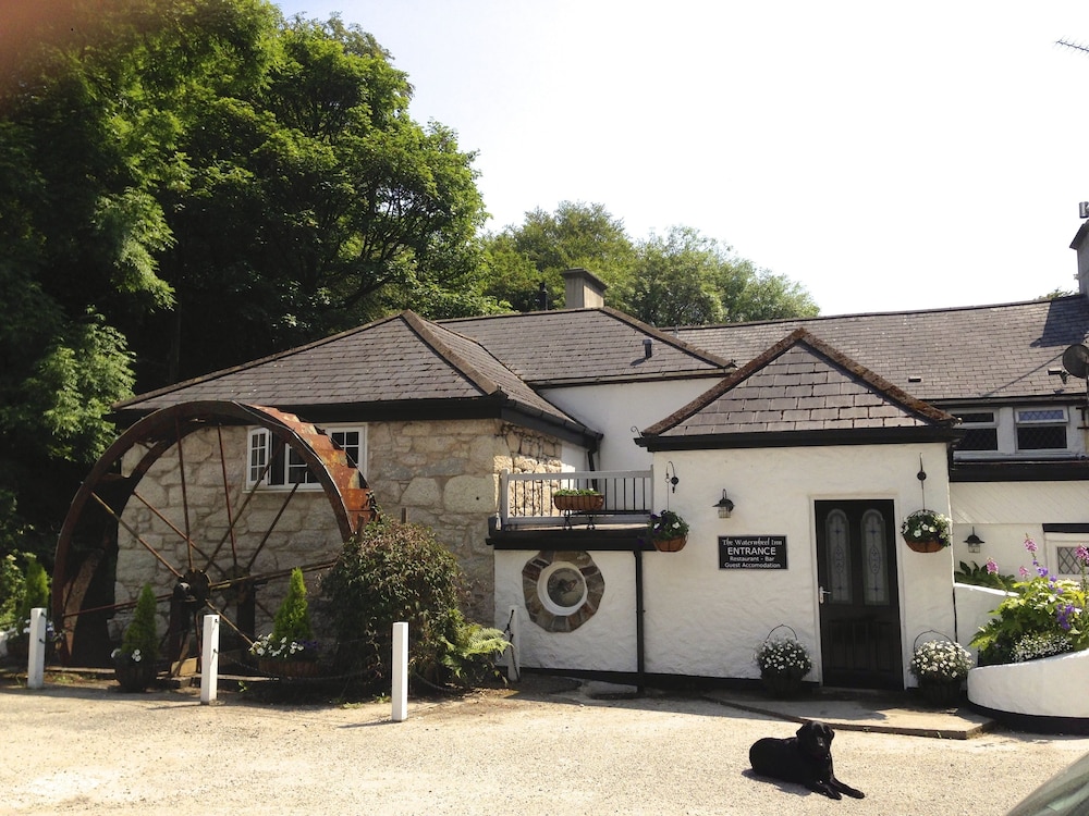 The Waterwheel Inn 35/50