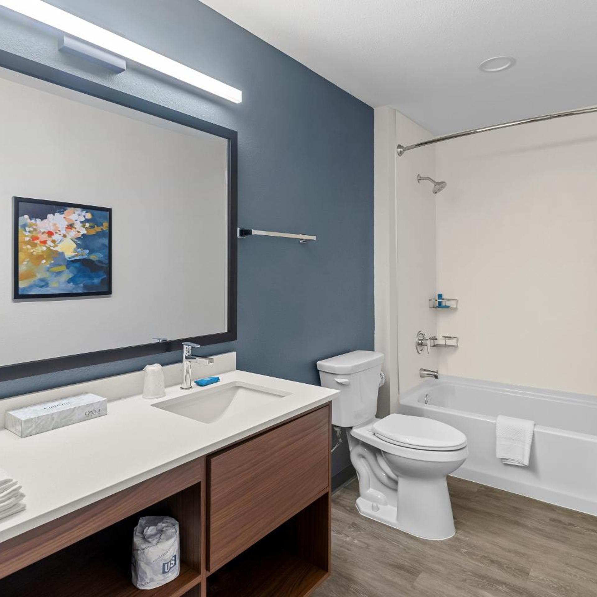 غرفة بسرير كينج، Everhome Suites Wichita Northeast 10/10