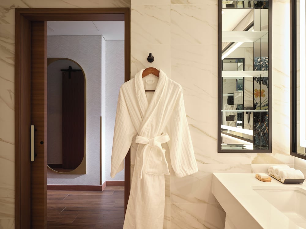Wellness, Tower, Club, Deluxe, King Bed, Kitchen، INSPIRE Entertainment Resort, A Hilton Partner Hotel 2/2