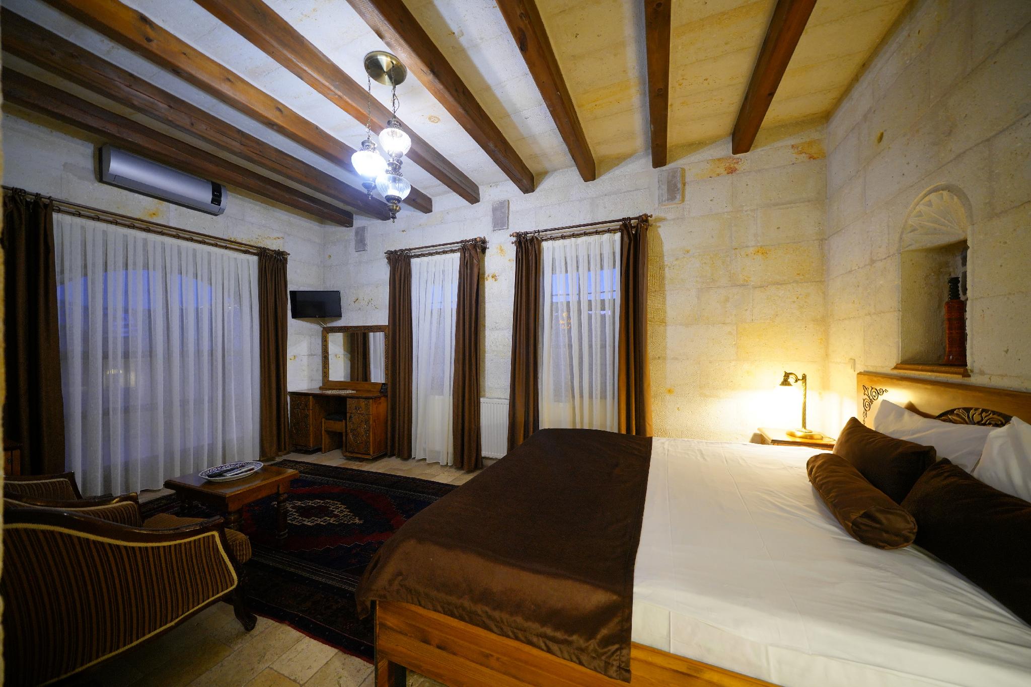 Stone, Superior, Queen Bed