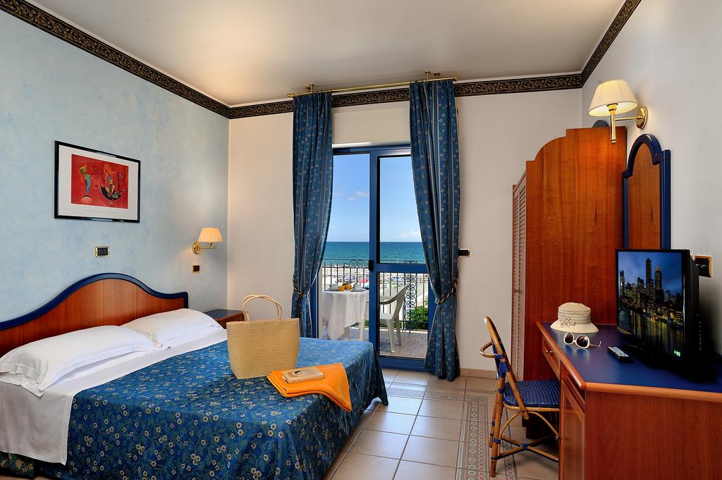 Hotel Ascot 14/56