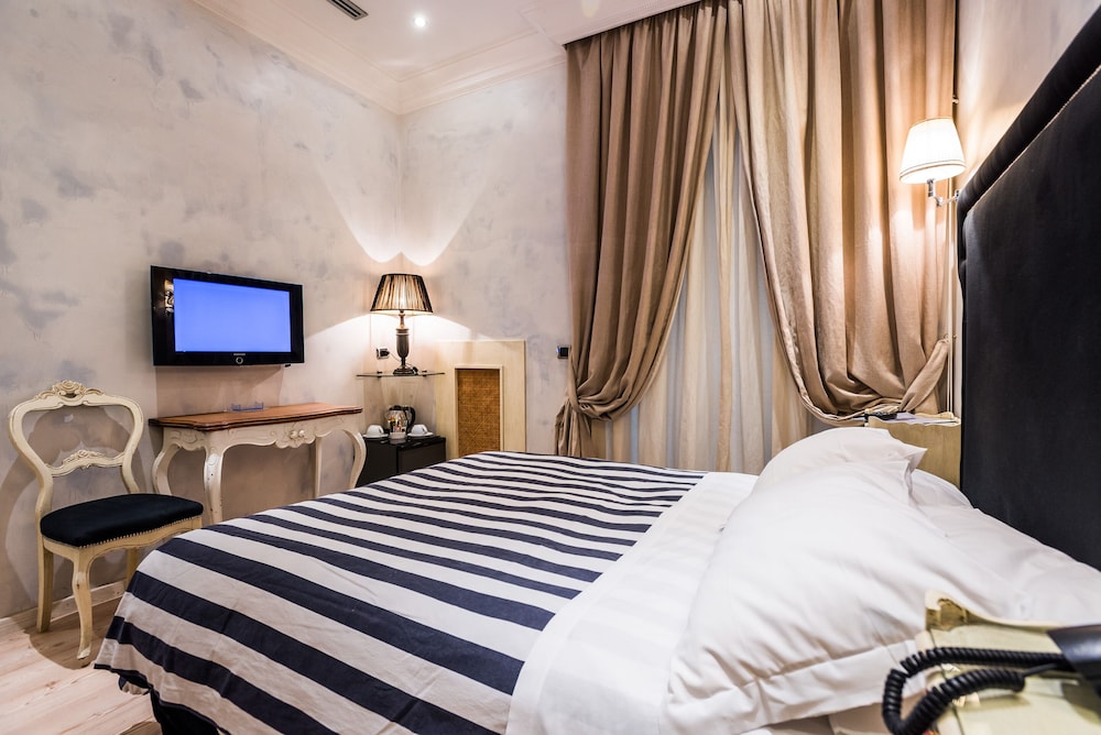 Mdm Luxury Rooms Guest House 8/50