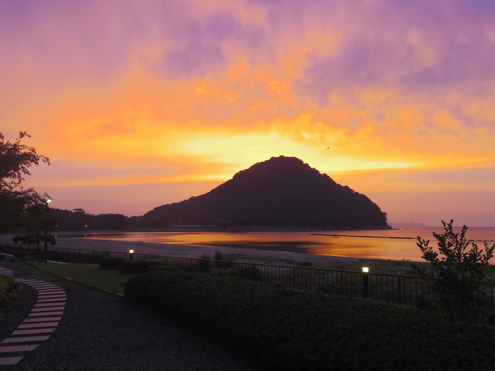 Resort Hotel Mihagi 75/84